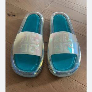 Tory Burch bubble jelly pool slide